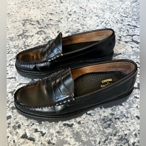 G H Bass Larson Super Lug Loafer - Size 8 - Mens
